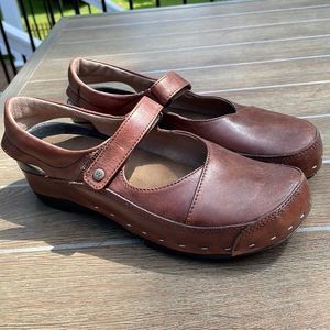 Wolky brown leather mules clogs size 10